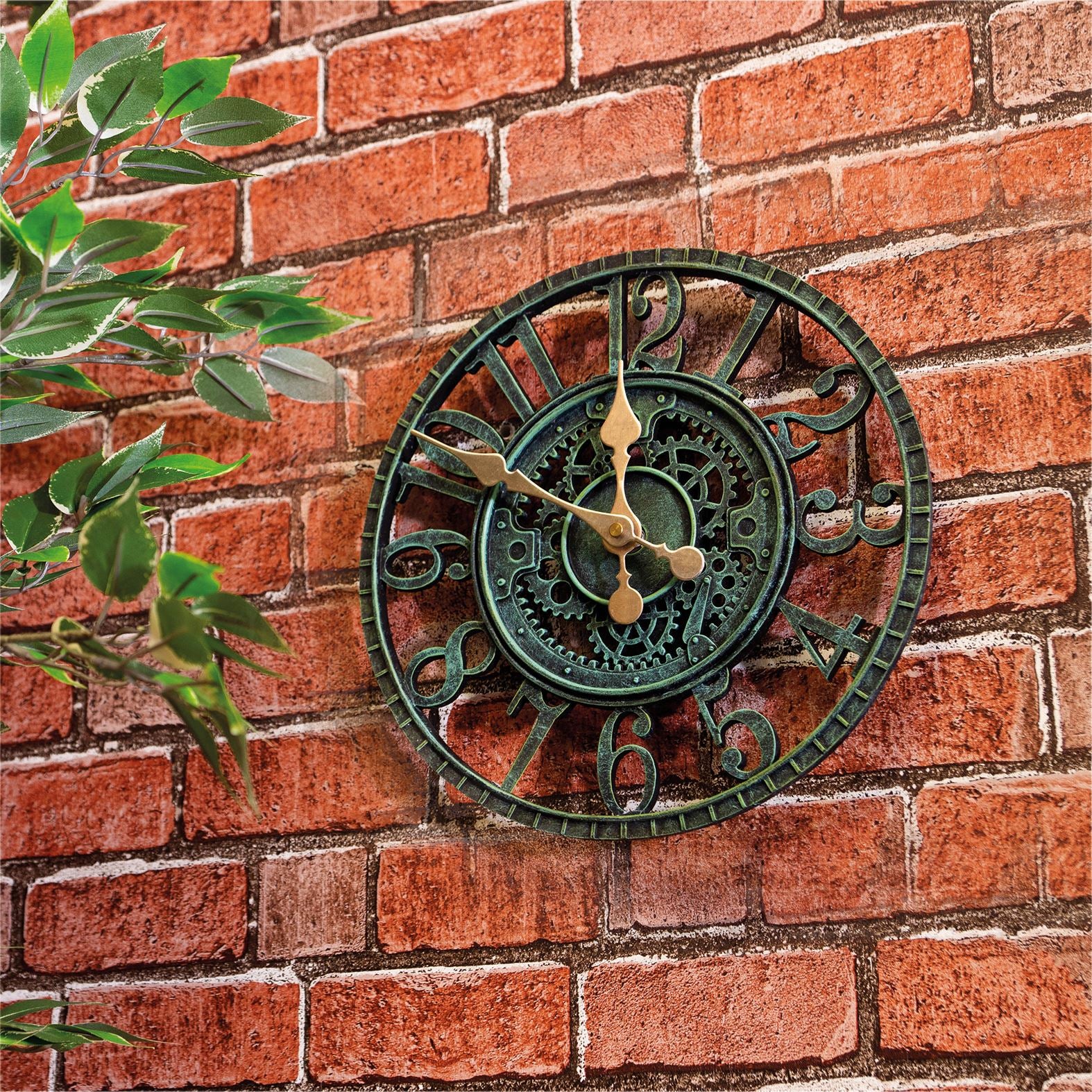 Vintage 30cm Outdoor Wall Clock with Open Face Industrial Cog and Wheel Gear Design for Garden - Green