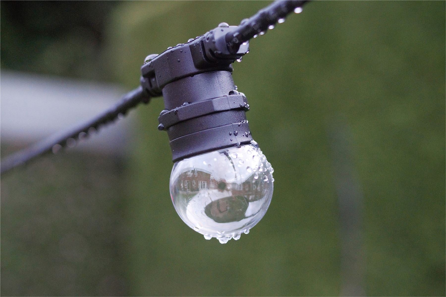 Easy-Connect Festoon 2W Cool White Clear LED Golf Ball Bulb Polycarbonate Anti Shatter G45 E27