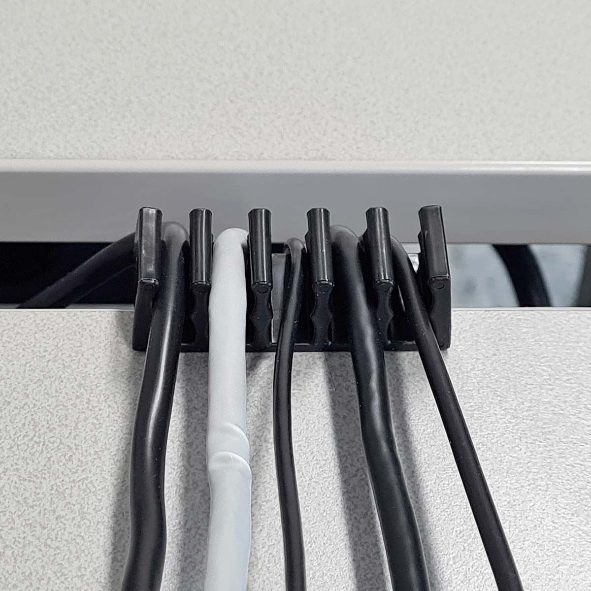 Nedis Cable Management | Cable Clip | Click and Go | 2 pcs | Number of slots: 5 Slots | Maximum cable thickness: 7.1 mm | Polypropylene | Black