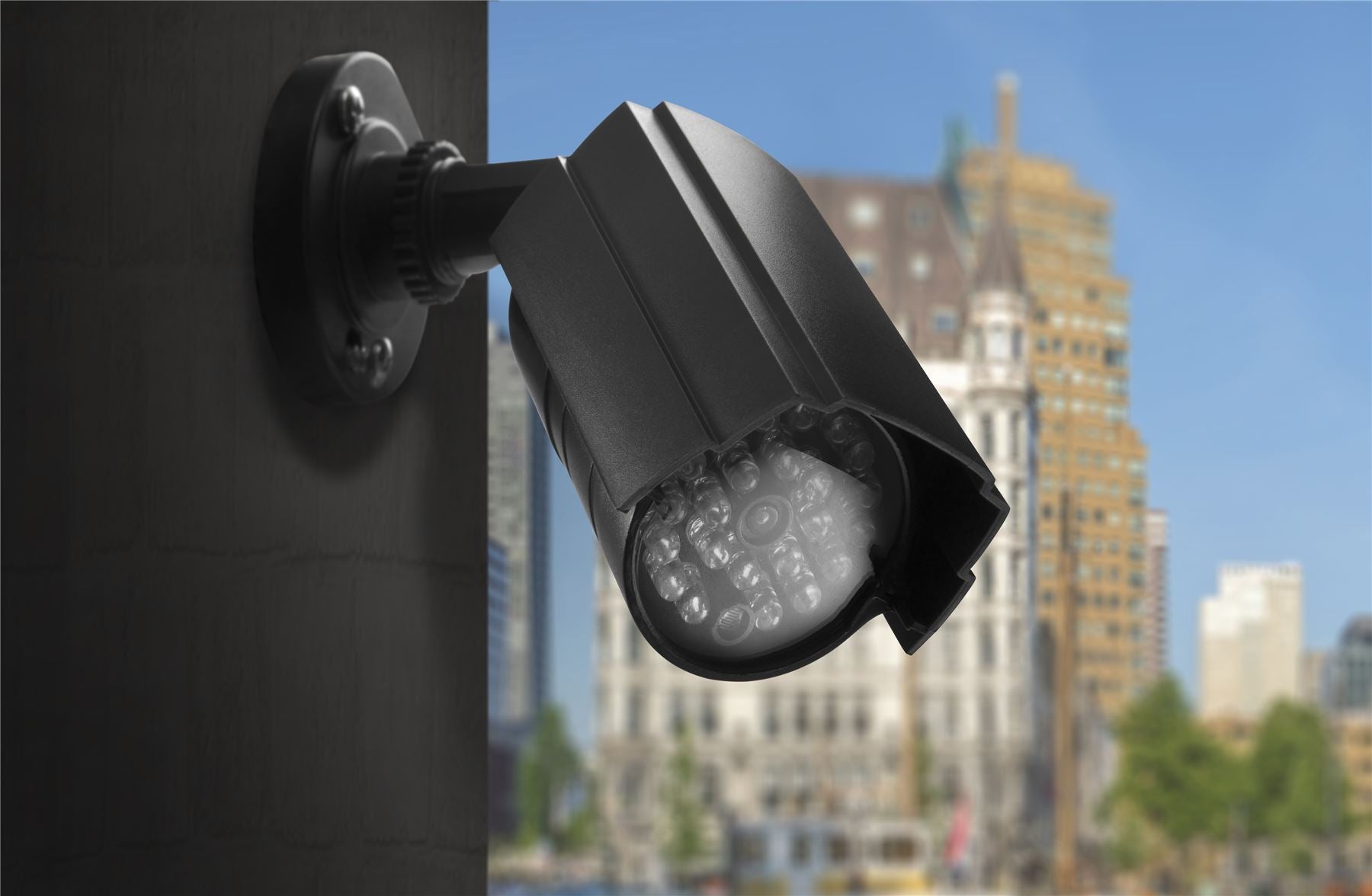 Alecto Complete Home Dummy Security CCTV Fake Camera Kit with 4 Cameras 2x Dome Type 2x Outdoor Type | IP44 | White