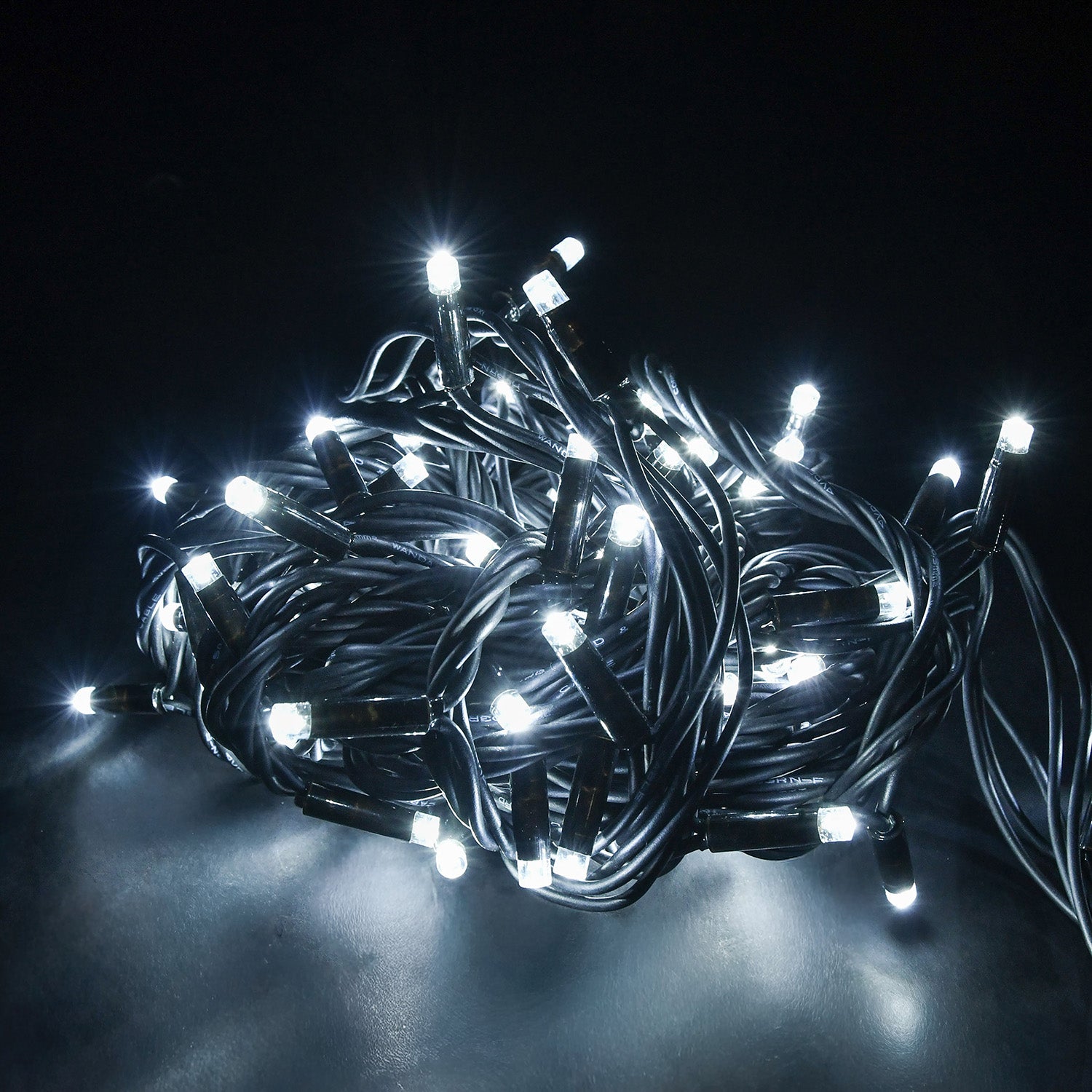 Lyyt 90 LED 9m Lyyt-Link Heavy Duty LED String Lights [Linkable] with controller - Cool White
