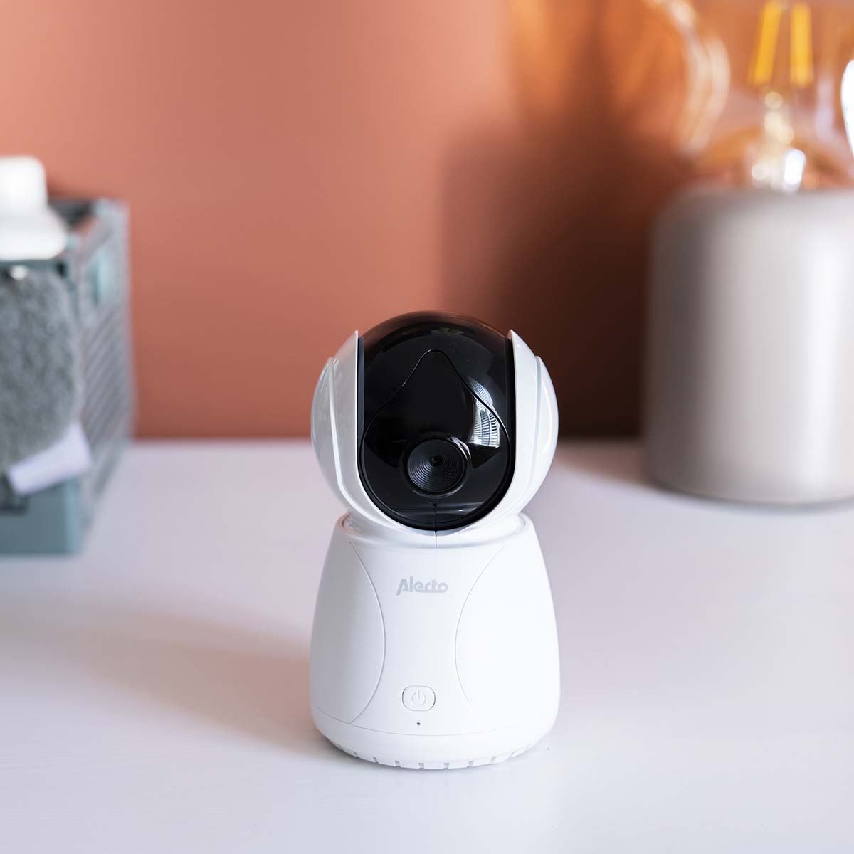 Alecto DVM-275 Video Baby Monitor with Camera, 5" Inch No Wifi Baby Monitor, Temperature, Night Vision, Pan & Tilt, Two-Way Audio - White