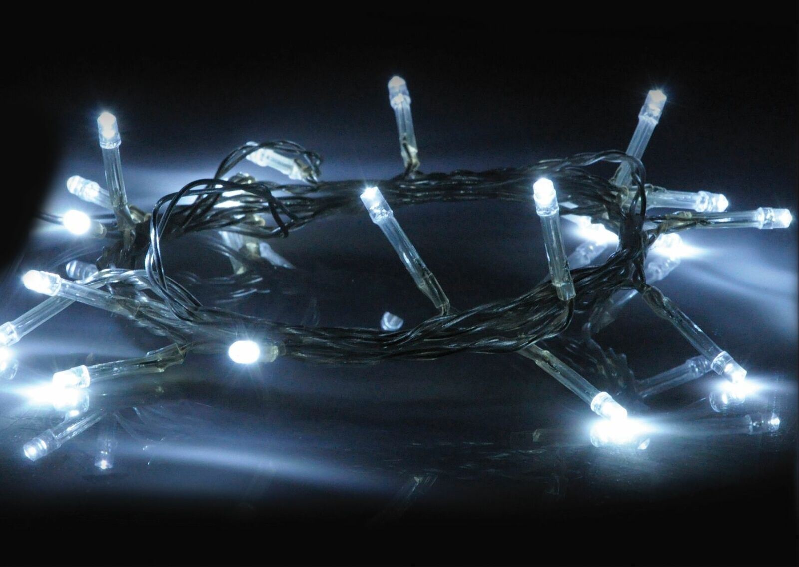 50x Mini LED Ice White Outdoor Xmas Tree Lights 6m Solar Powered