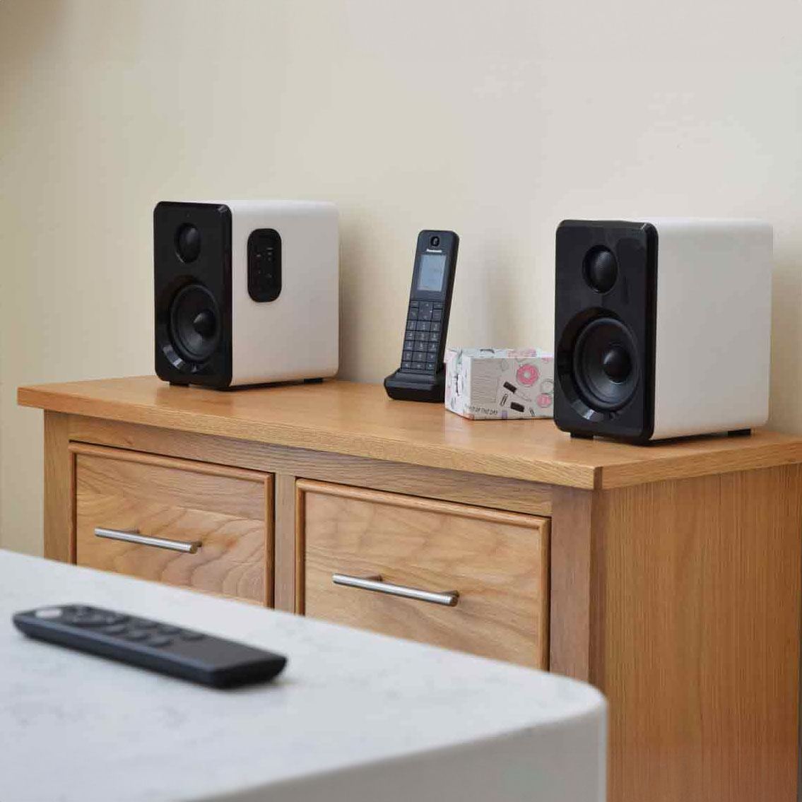 Av:link Active Bookshelf Speakers Powered Stereo Studio Speakers Powerful Amplified  Sound Bluetooth, SD, RCA, USB & Aux Playback - White