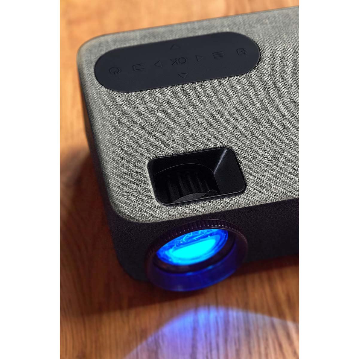 Lenco LCD Projector and Bluetooth® with high resolution, supports HD 720P content Grey