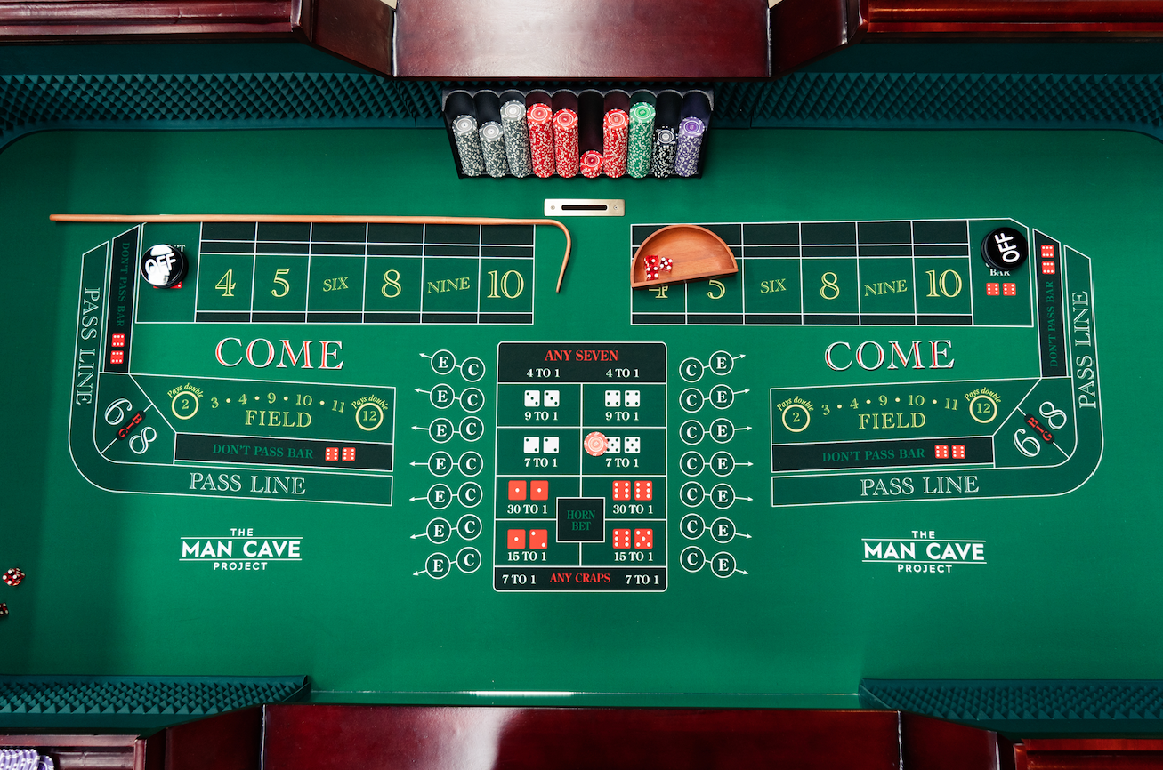 The Man Cave Project Luxury Craps Table, Mahogany Effect Dark Wood with Green Baize Cloth Surface, Chip Holder and Faux Leather Ar...