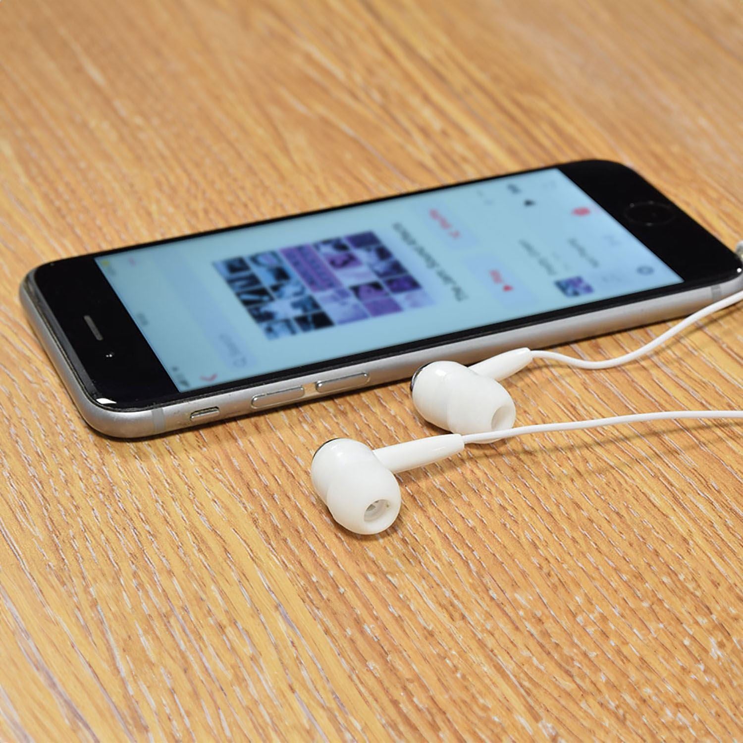 Av:link EC9W In ear stereo earphones, White