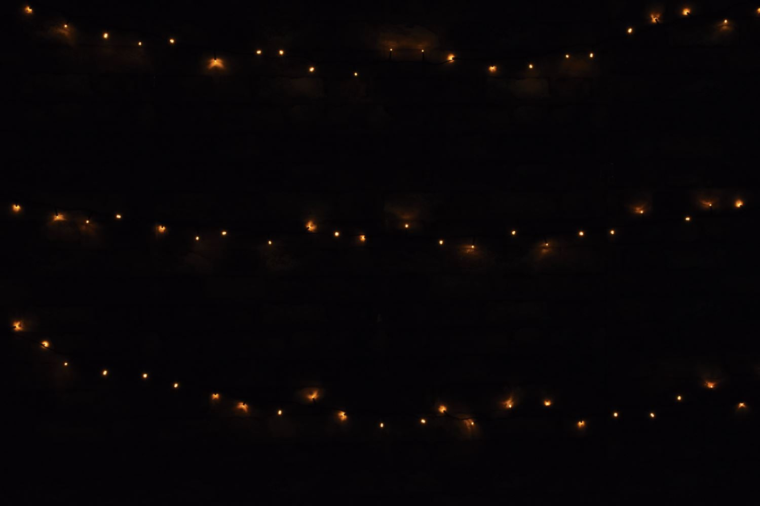 Lyyt Indoor / Outdoor 120 LED battery operated String Lights with Timer - Warm White