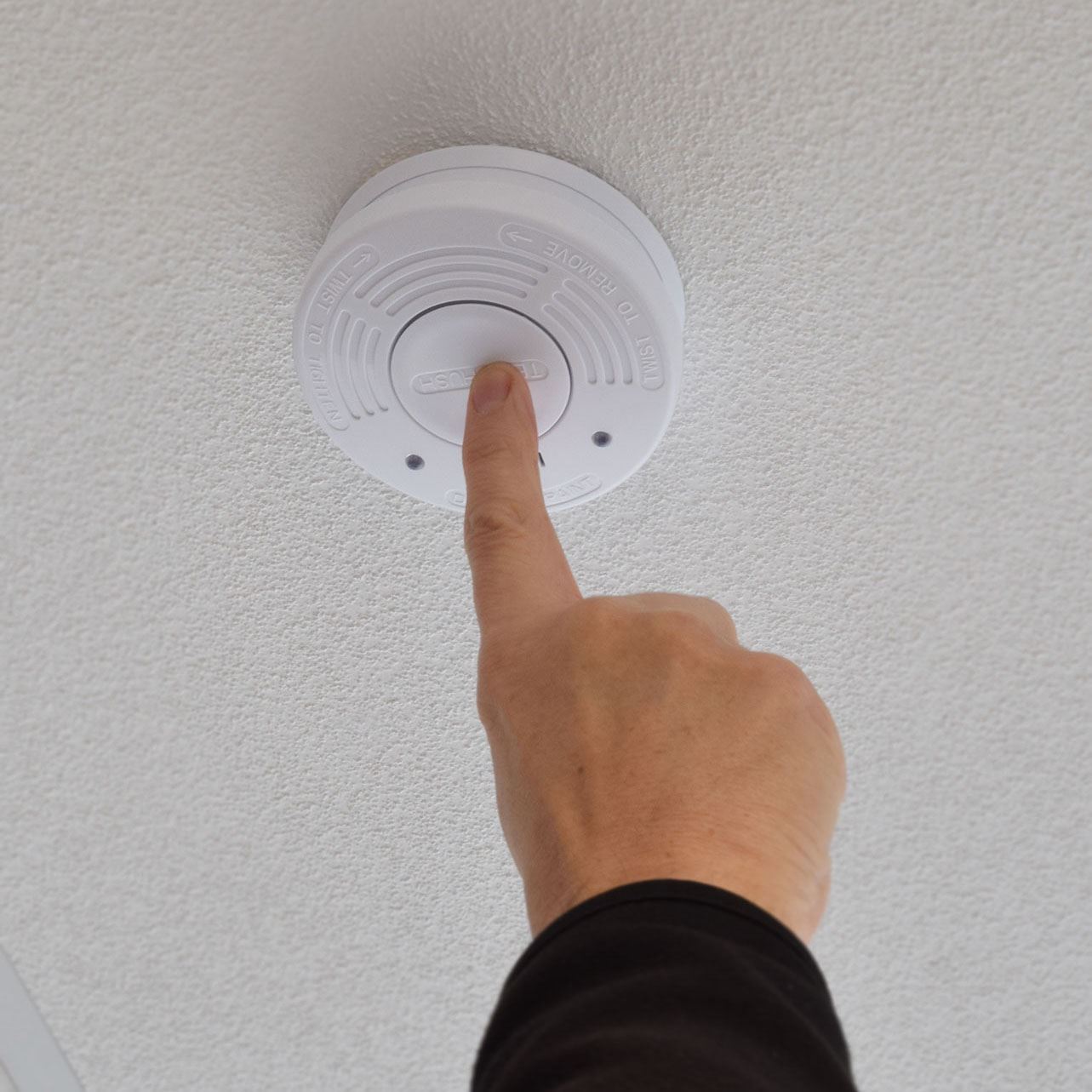 Mercury 10 Year Smoke Alarm with Sealed Lithium Battery & Hush Button | Photoelectric Fire Detector for Home Safety | Easy Install, Low Battery Warning & Test Function – White