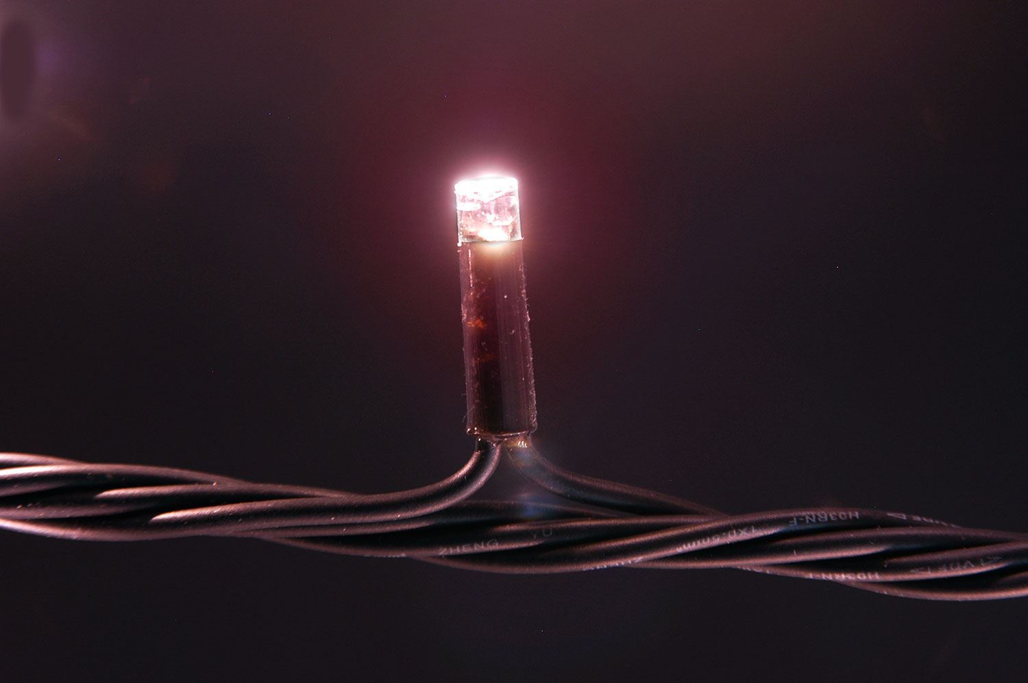 Lyyt 180 LED 18m Lyyt-Link Heavy Duty LED String Lights [Linkable] with controller - Warm White