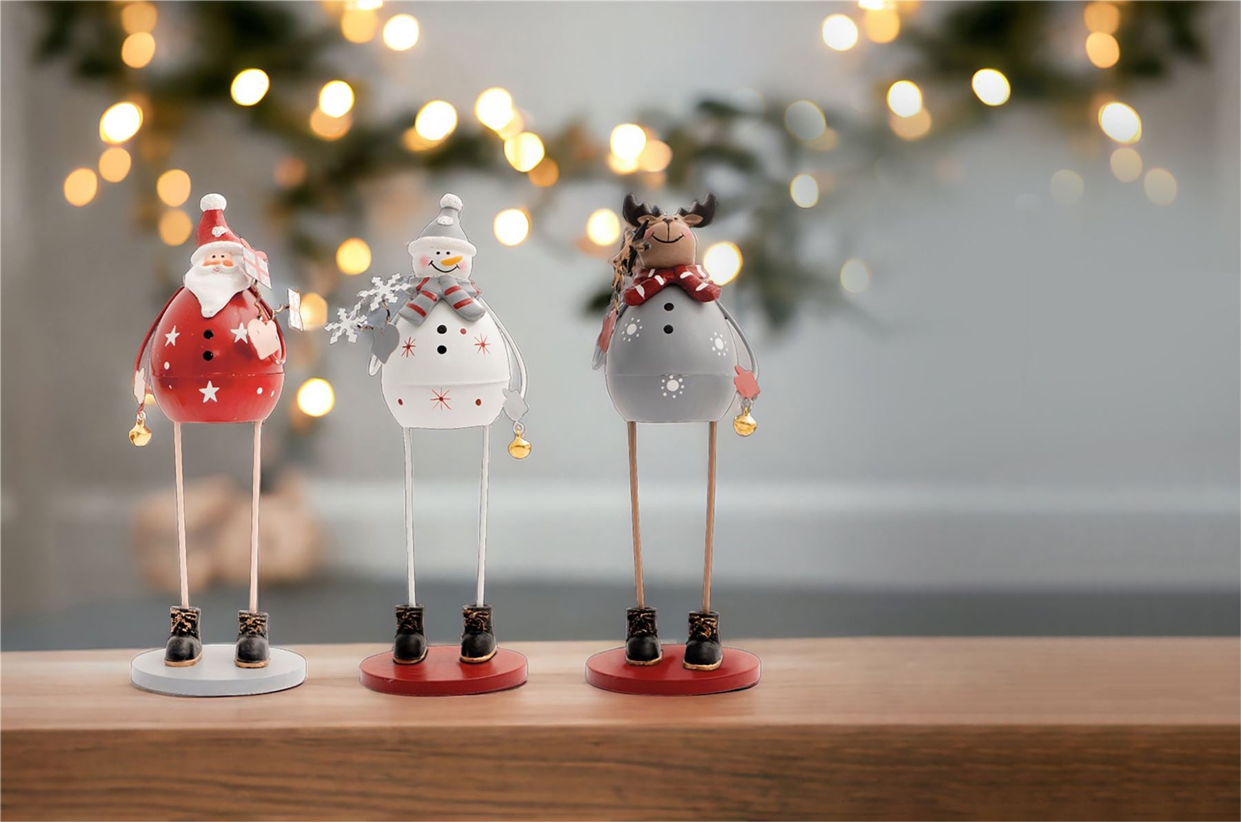 Snowman Standing 22cm Metal Christmas Decoration Ornament