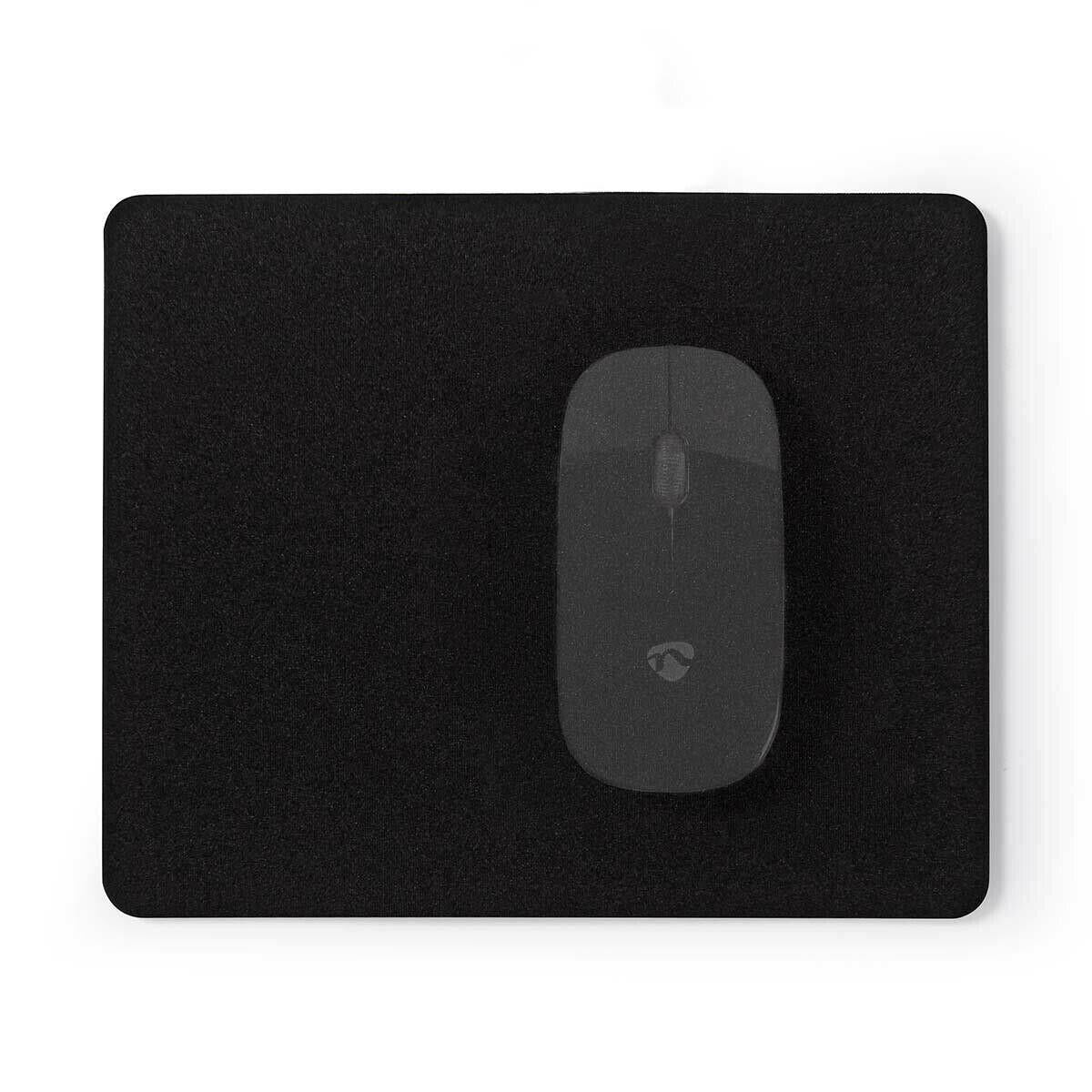 Universal 18 x 22 cm Mouse pad | Black
