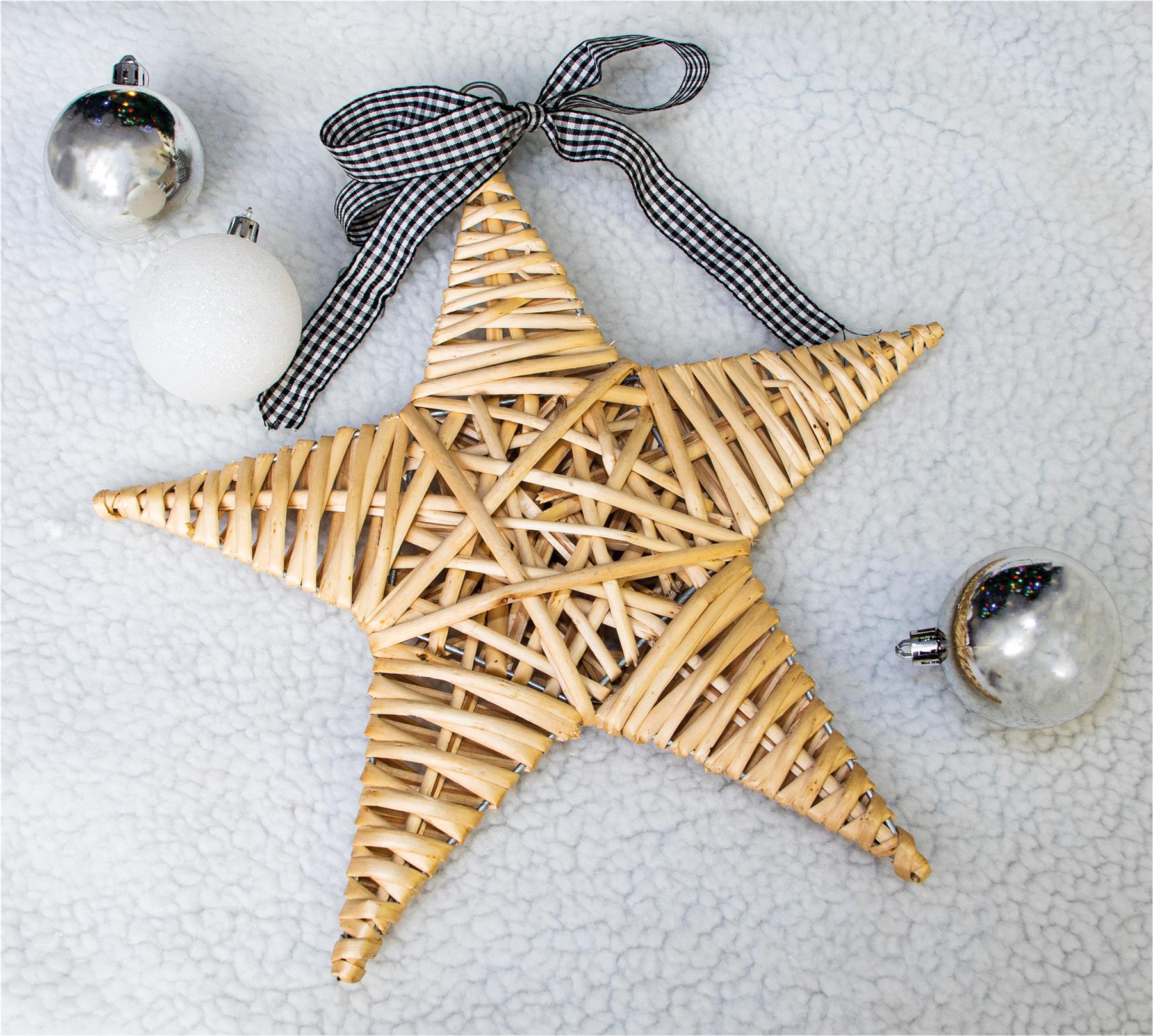 Natural Woven Wicker Christmas Star Wall Hanging Decoration