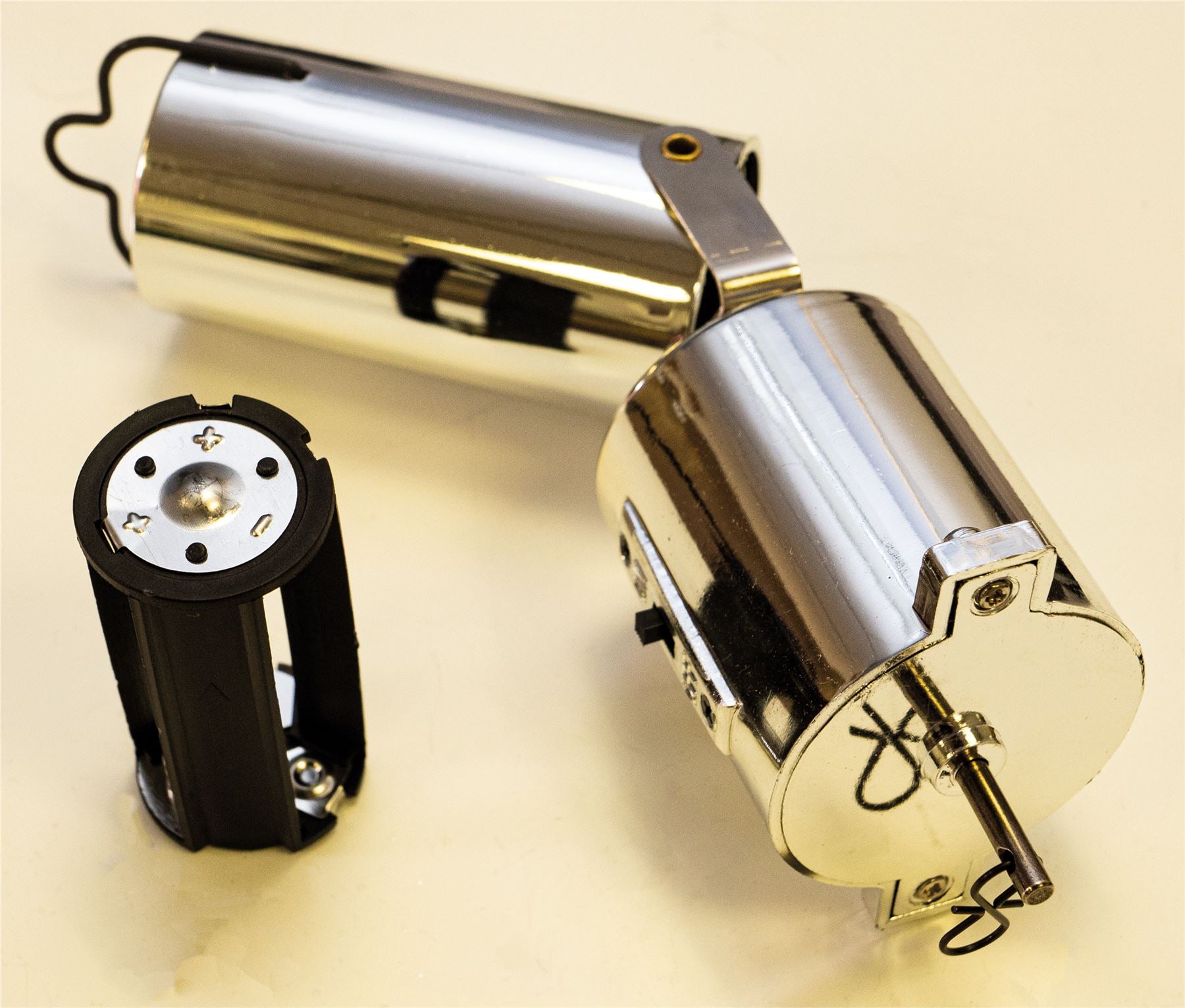 Mirror Ball Motor 5 RPM Battery Powered - Chrome Effect