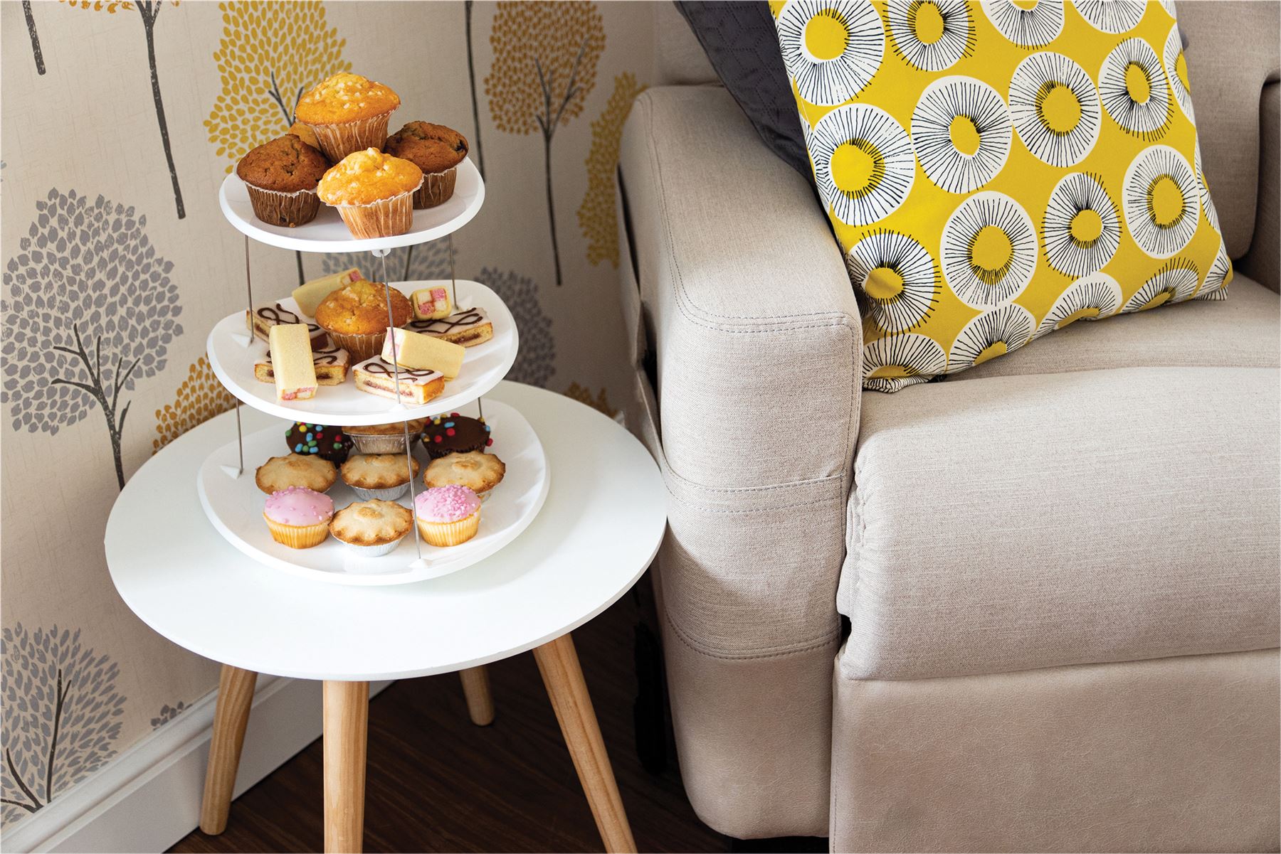 3 Tier Cake Stand Afternoon Tea Kids Party Wedding Muffin Cupcake Twist-Fold Away