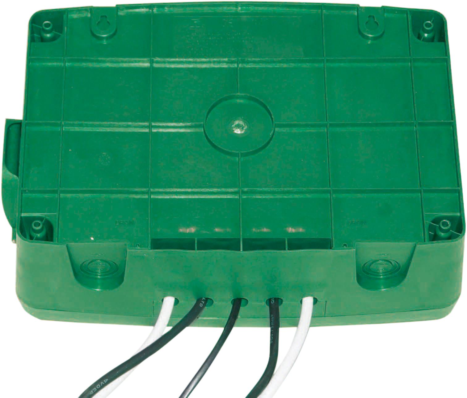 Outdoor IP54 Rated Weatherproof Electrical Connection Box for Extension Leads and Sockets, Green