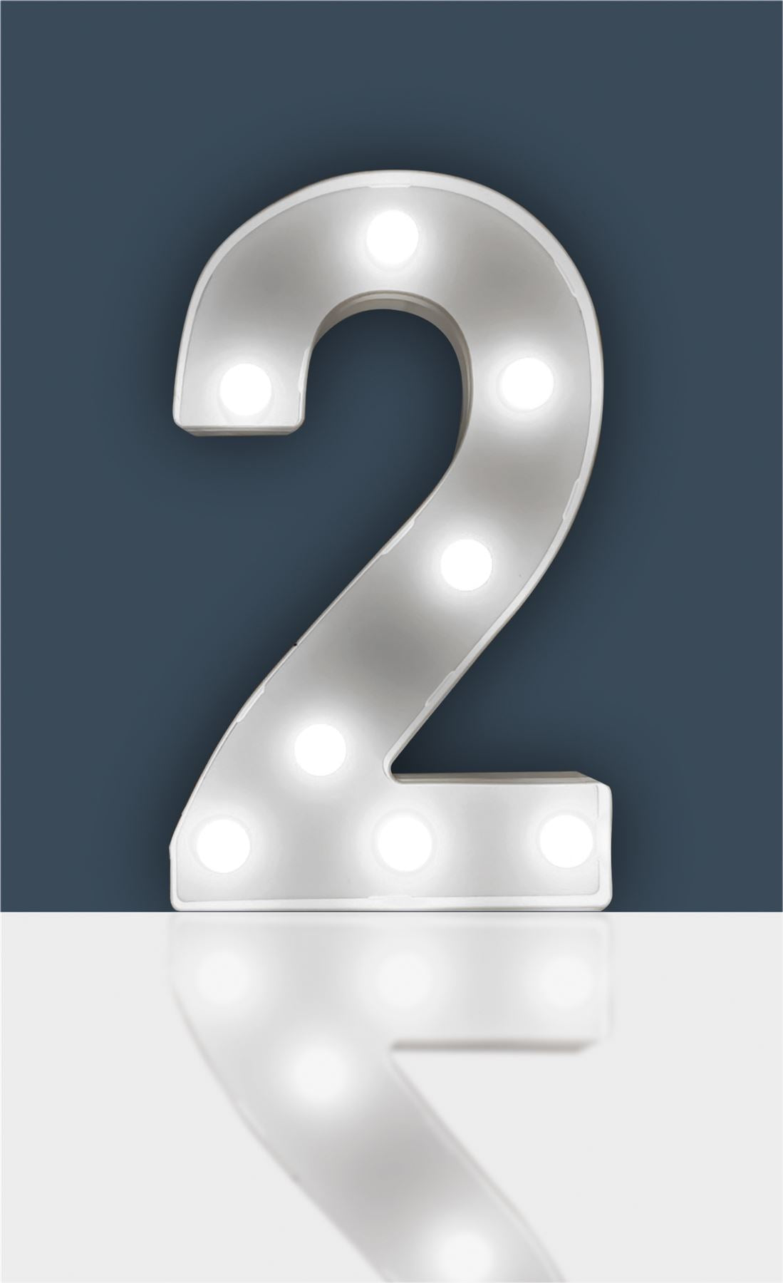 "2" Light Up 3D LED 22cm Numbers Party Birthday Wedding Battery Operated