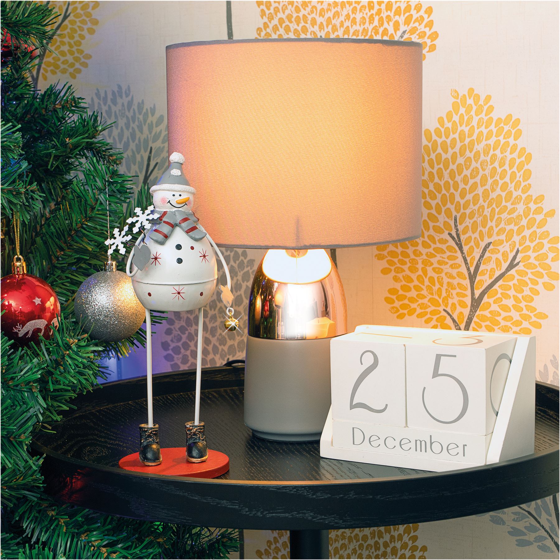 Snowman Standing 22cm Metal Christmas Decoration Ornament