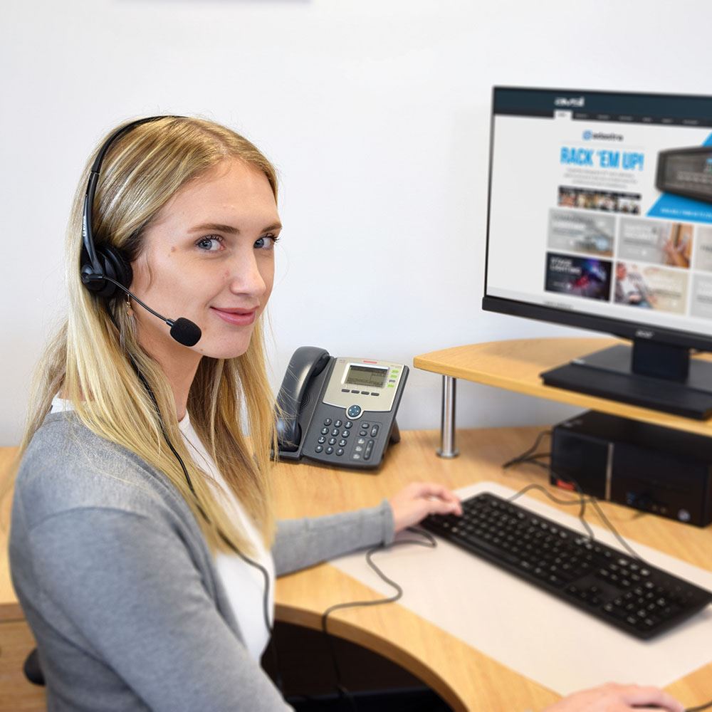 Av:link Lightweight USB Headset with Headphones & Microphone - Black