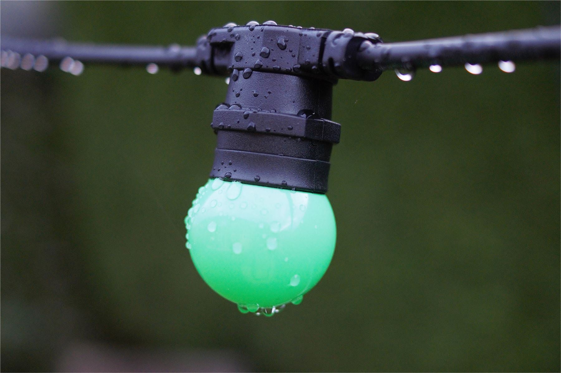 Easy-Connect Festoon 2W Green Coloured LED Golf Ball Anti Shatter Polycarbonate G45 E27