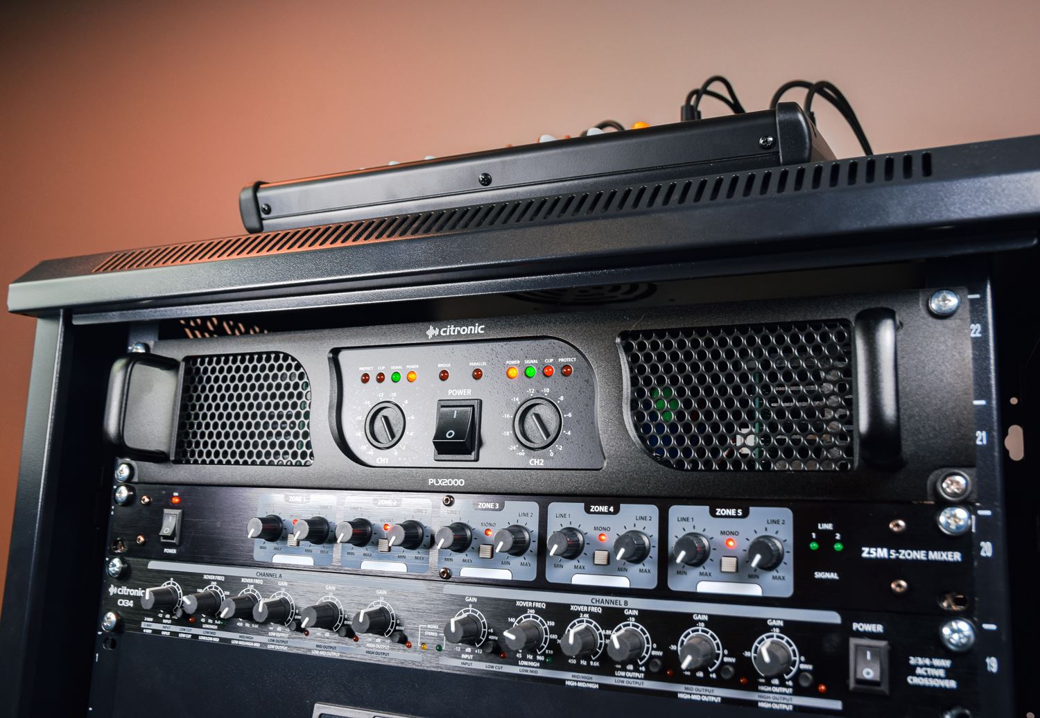 Citronic PLX2000 2U Rack Mount Power Amplifier, 2 x 700W @ 4 Ohms