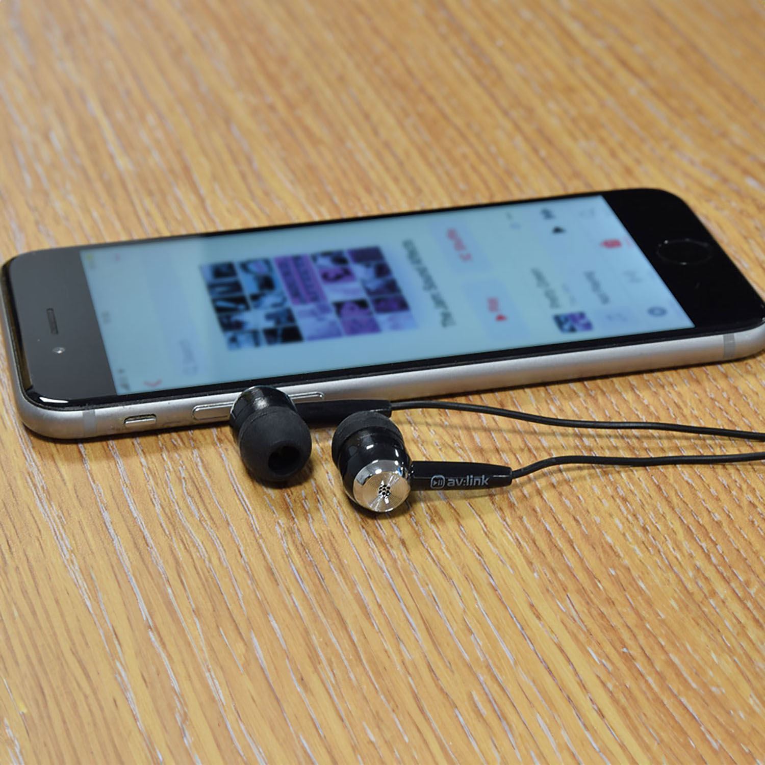 Av:link EC9B In-Ear Stereo MP3 Mobile PC Earphones/headphones Black