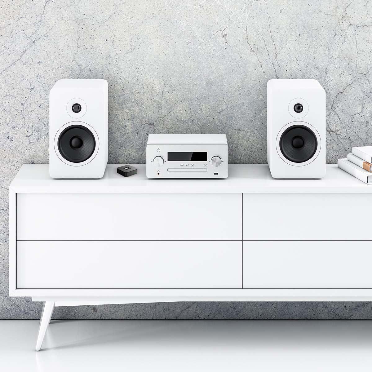 Imperial Bluetooth® Transmitter Receiver | Connection input: 1x AUX / 1x SPDIF | Connection output: 1x AUX / 1x SPDIF | AptX ™ Low latency / AptX™ / SBC | Up to 2 Devices | Maximum battery play time: 22 hrs | Black