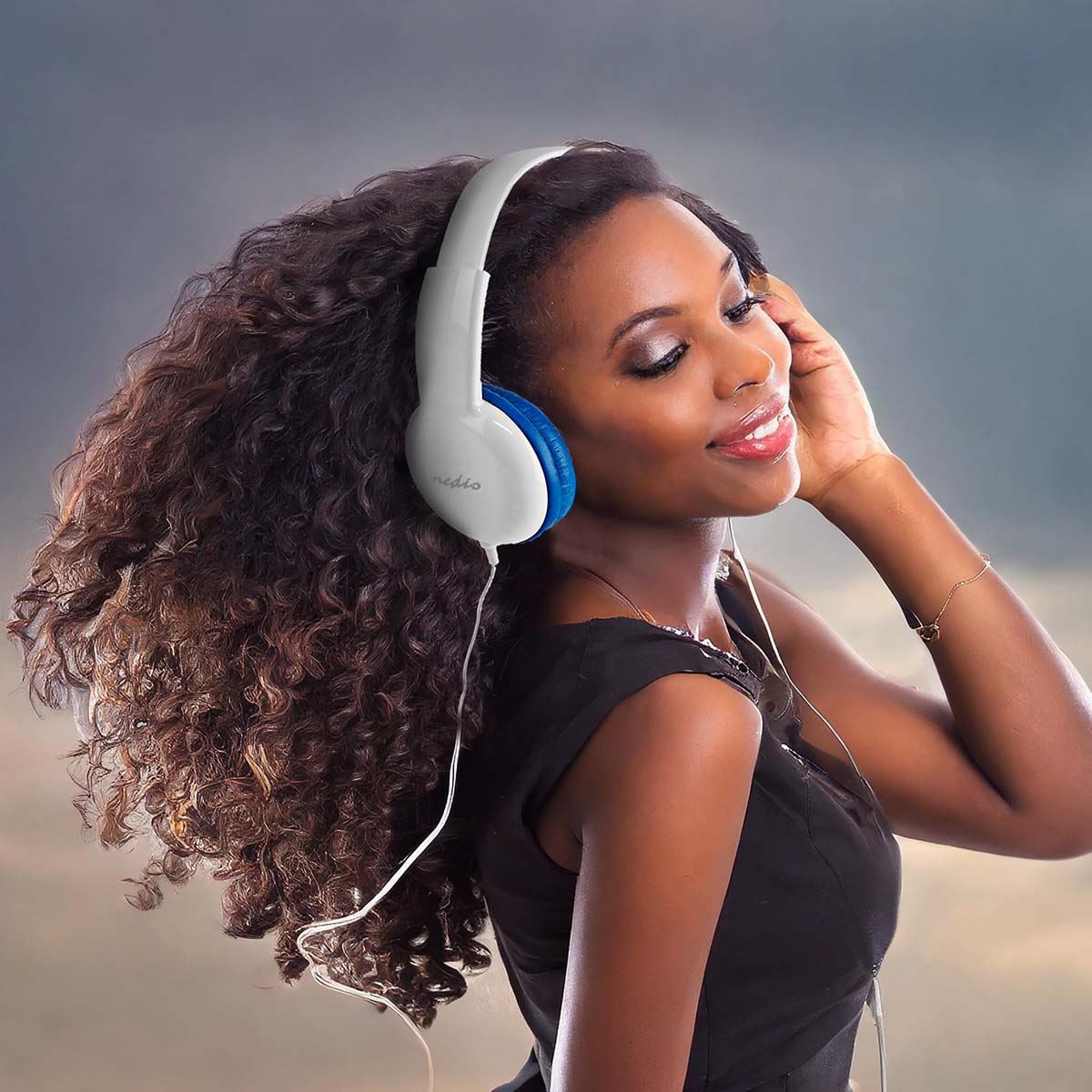 Nedis On-Ear 3.5mm Wired Headphones | Cable length: 1.20 m | 82 dB | Blue