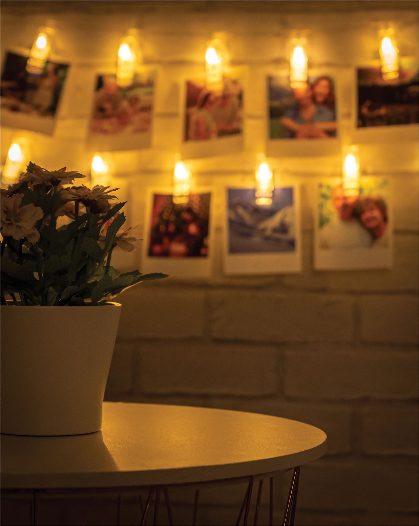 2m Battery Powered Warm White LED Decorative Fairy Clip String Lights - Up to 20 Photos - For Home, Bedroom and Events