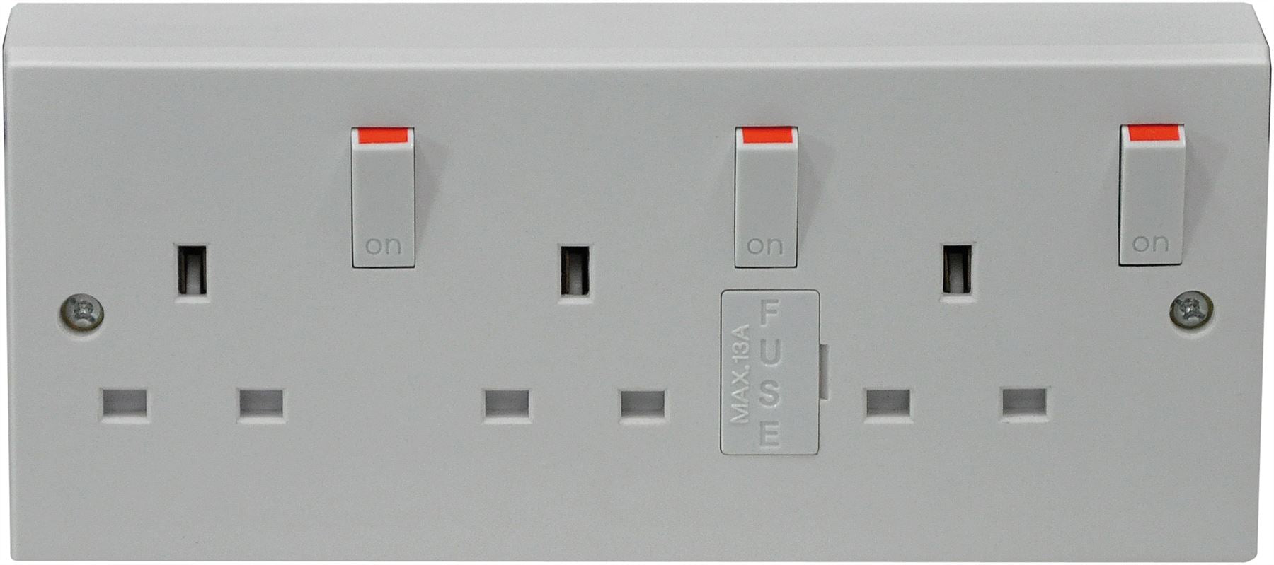 Eagle 3 Gang Switched Fused Mains Outlet 13 Amp Wall Plug Socket C/W Surface Back Box