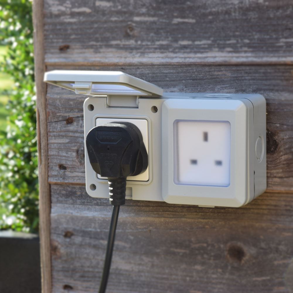 Mercury Weatherproof 2 Gang Outdoor IP55 Double Twin Socket Unswitched Garden Outside