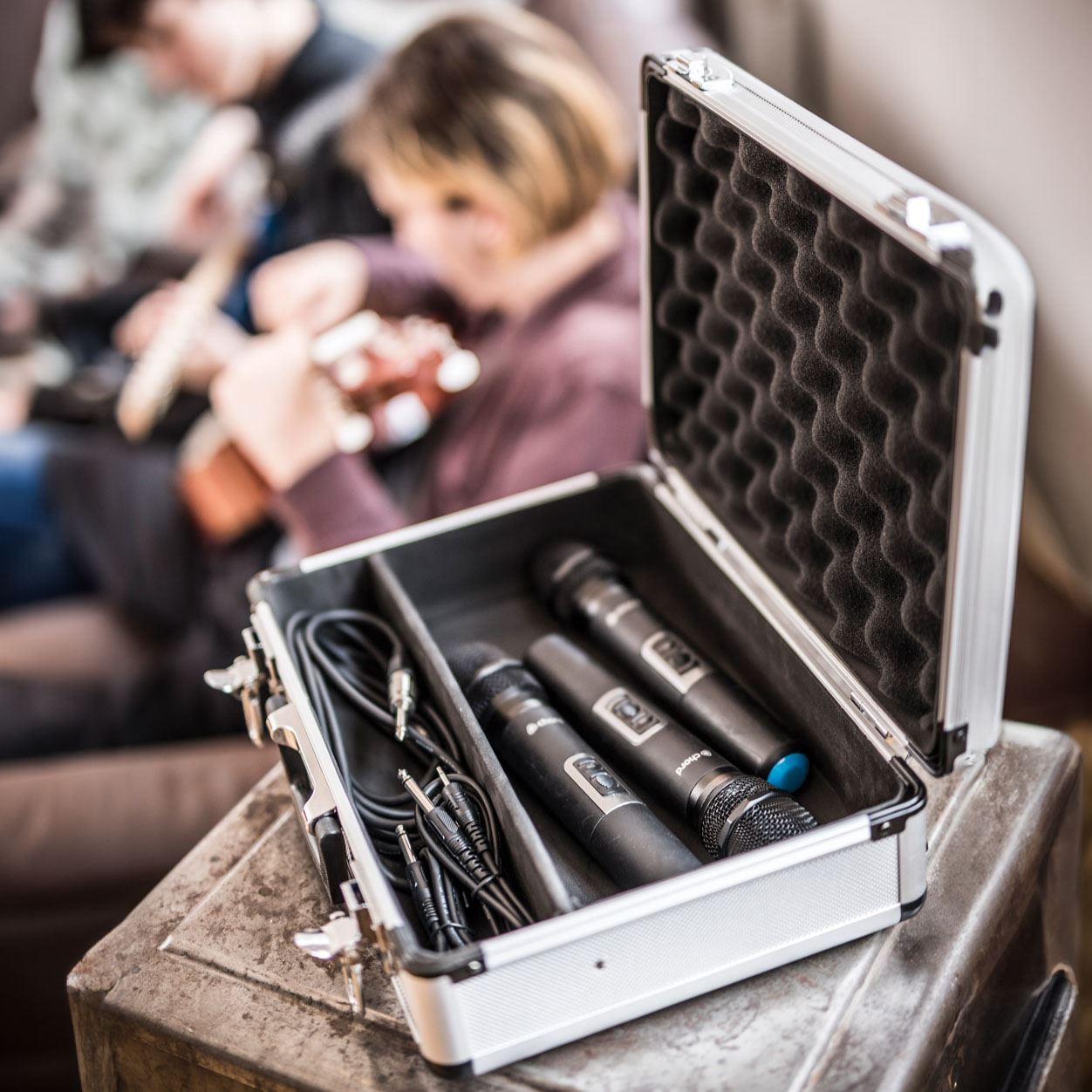 Chord Microphone Flight Case
