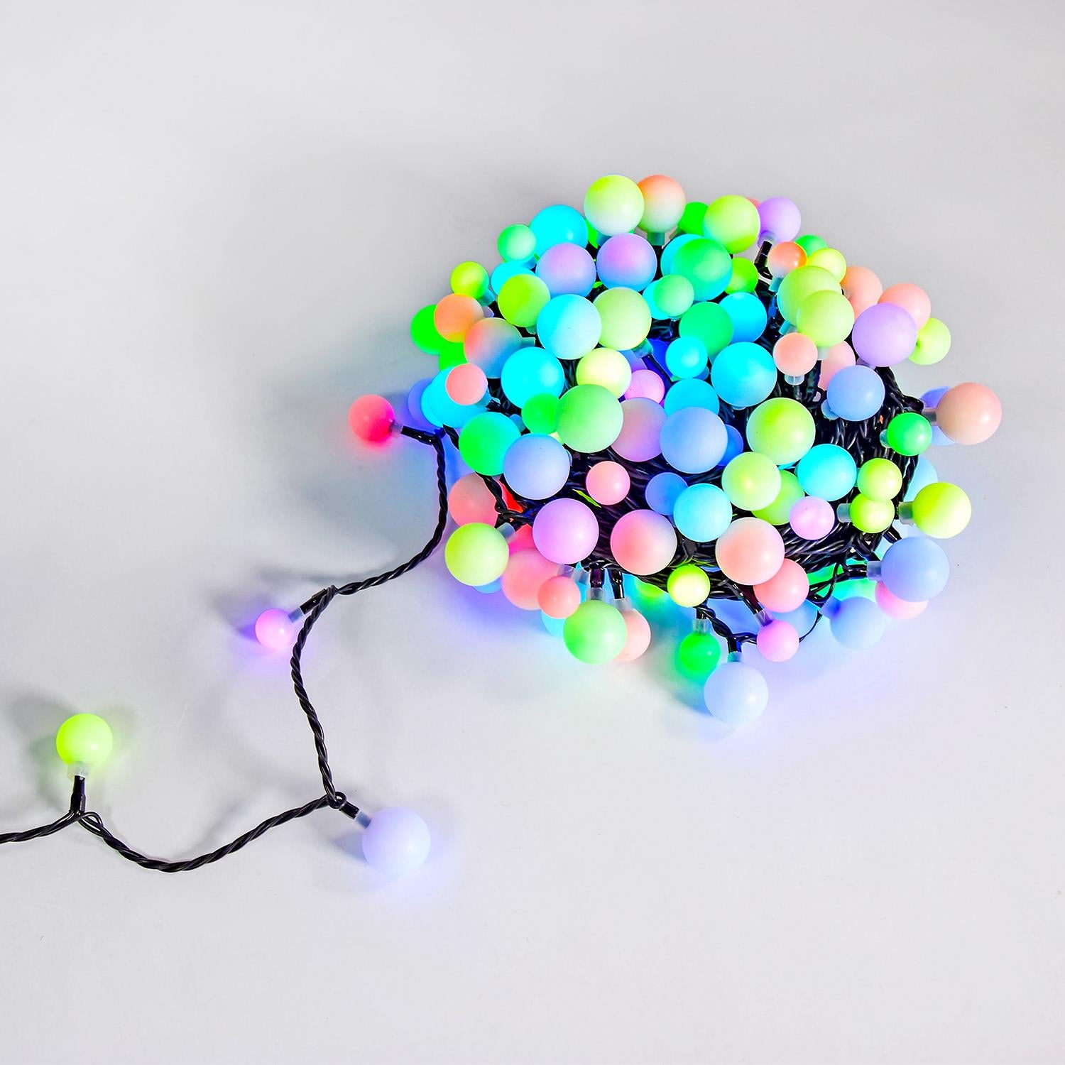 Lyyt 20m 200 LED RGB Coloured Changing Berry Lights Indoor/Ourdoor with Timer & Remote