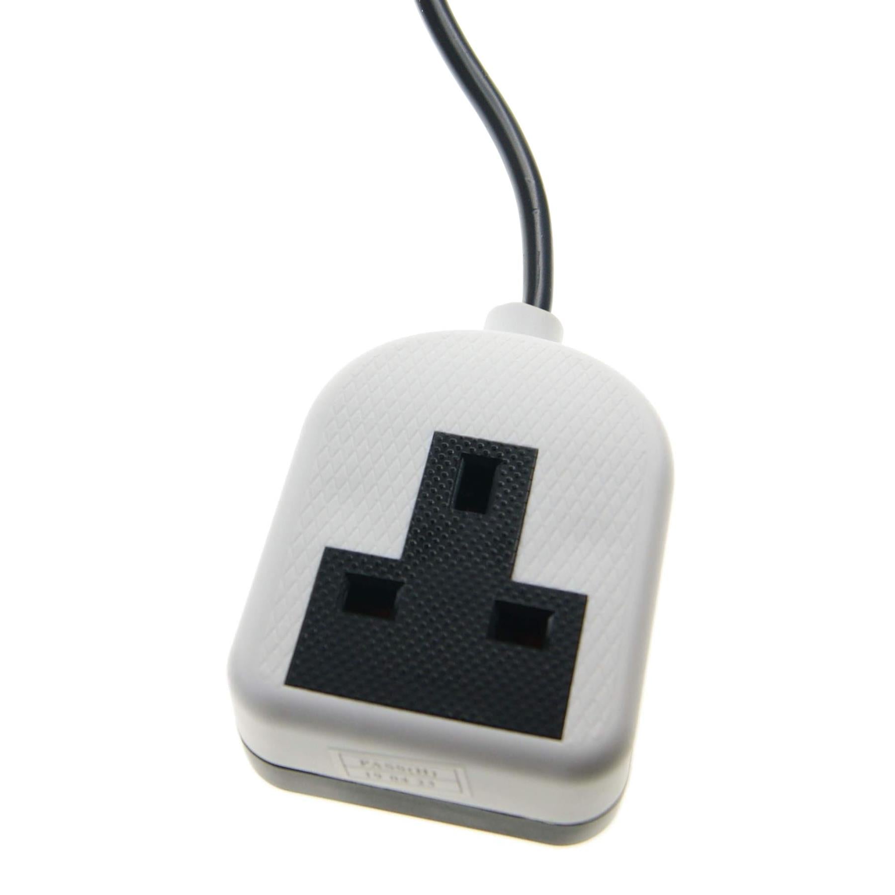 Euro EU French 0.8m Schuko Plug to 1 Gang White 13A UK Socket Hybrid Generator Adapter Fly Lead for Caravan Motor Home