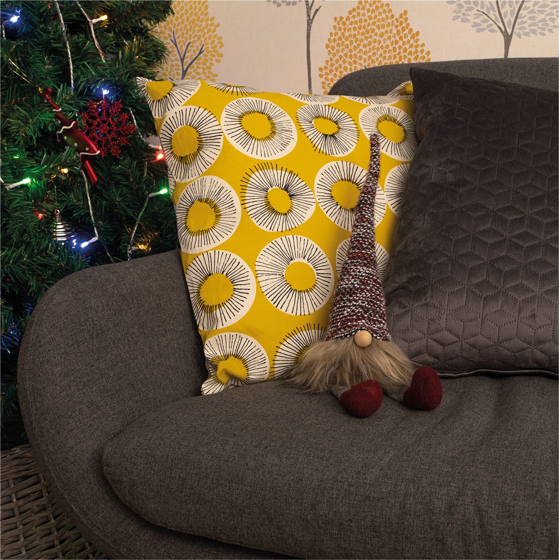 Knitted "Hans" Christmas Sitting Gonk Decoration Nordic Gnome Elf Festive Ornament with Wooden Nose - Red Check