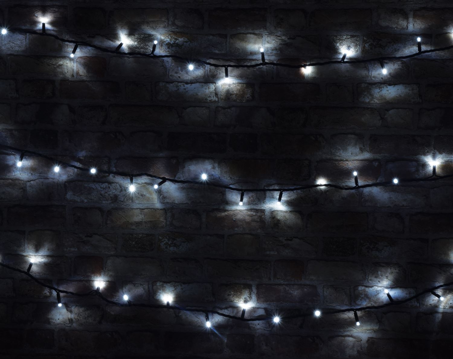 Lyyt 90 LED 9m Lyyt-Link Heavy Duty LED String Lights [Linkable] - Cool White