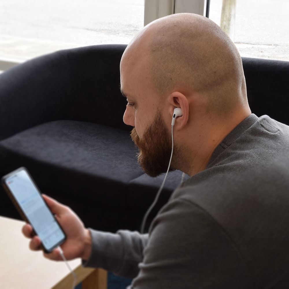 Av:link White USB TYPE C Earphones In-Ear Headphones for Mobile Devices