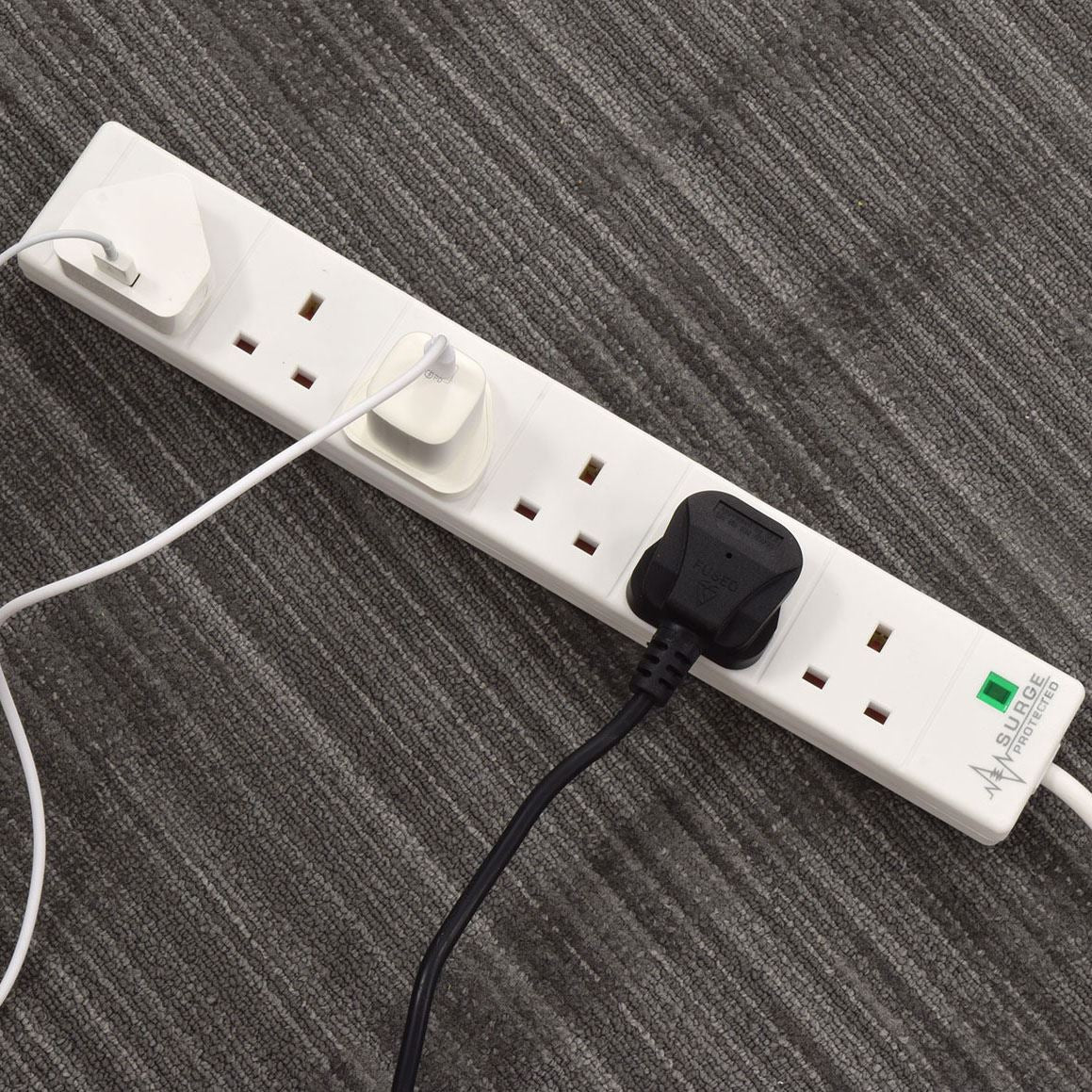 Mercury 6 Gang 5m Mains Powered Extension Leads with Surge Protection - White