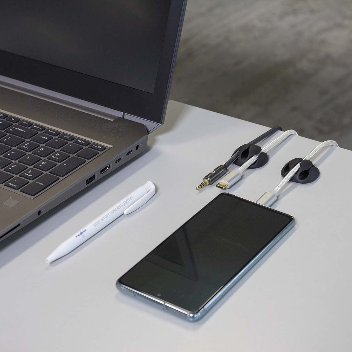 Nedis Cable Management | Cable Clip | Click and Go | 4 pcs | Number of slots: 3 Slots | Maximum cable thickness: 5.3 mm | TPE | Black