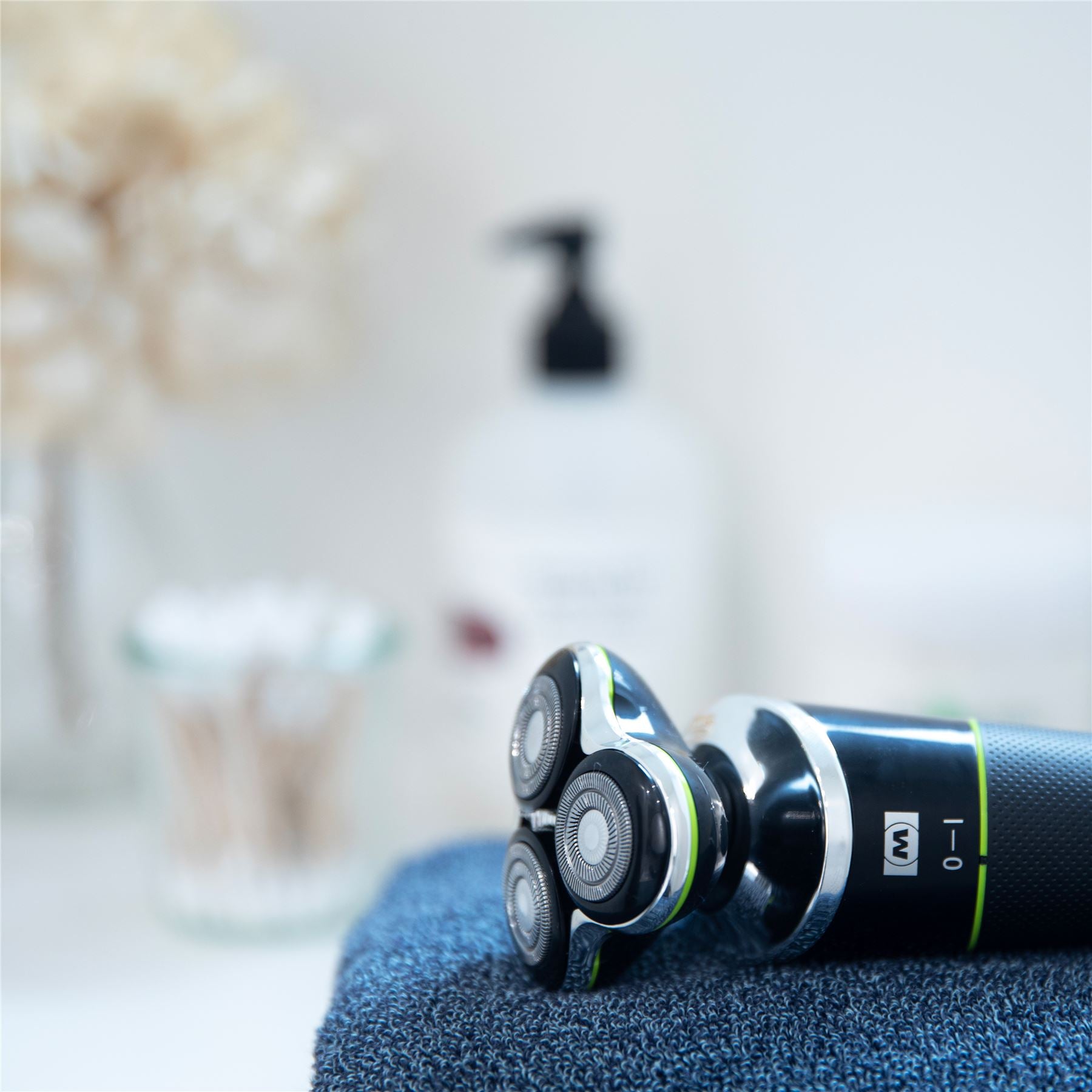 MELISSA Electric Razor for Men, 60 Min Shaving, Charing Stand, Wet & Dry Rotary Shavers for Men - Black