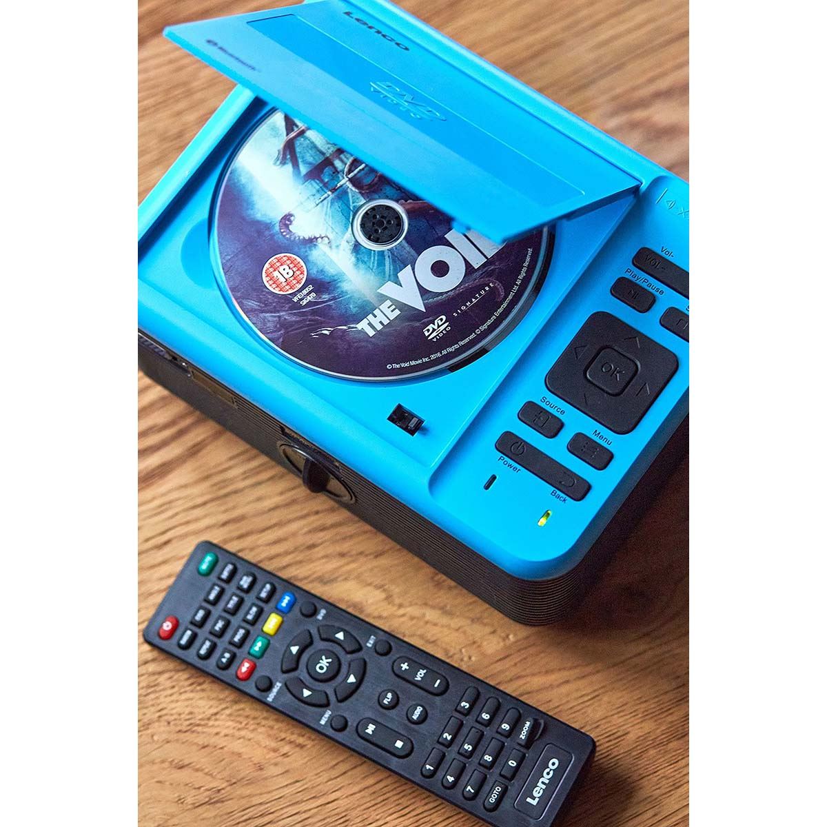 Lenco LCD Projector, DVD Player & Bluetooth® with high resolution, supports Full HD 1080P content Blue