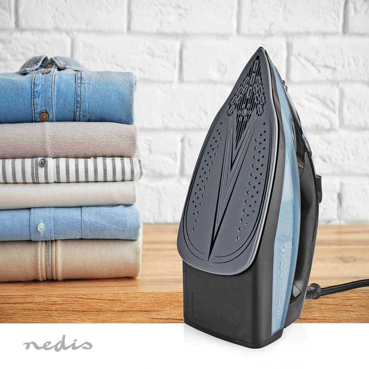 Nedis Steam Iron 2600W, Powerful Fast Heating, Adjustable Steam Control, Vertical Steam Spray Function, Extra Large 280ml Water Tank, Stainless Steel Soleplate - Blue
