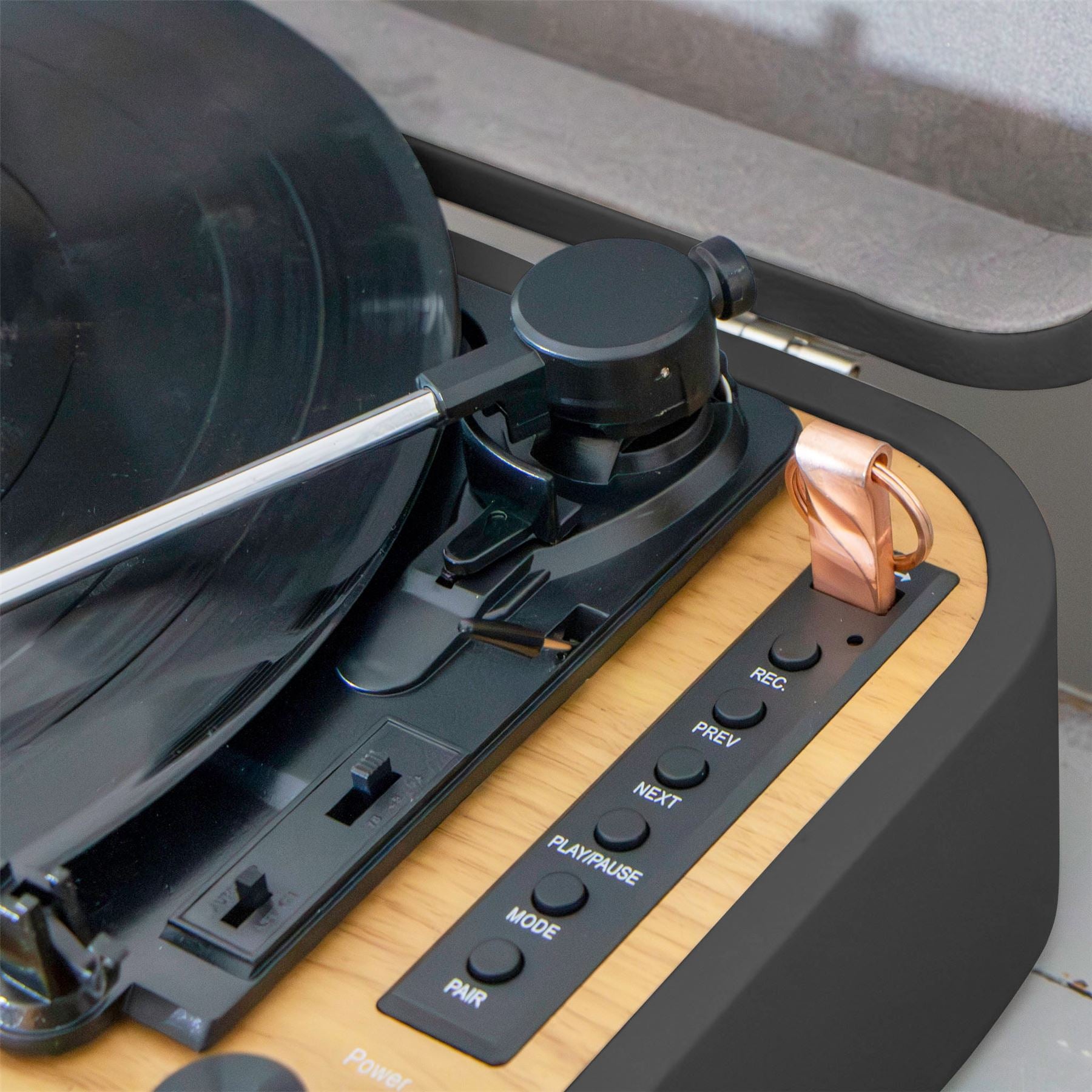 Lenco TT-116GY Turntable with Bluetooth® and USB Player / Recorder - Black