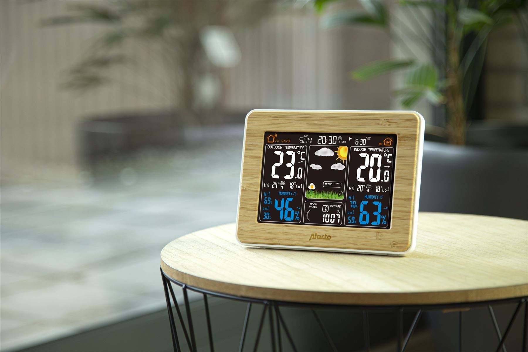 Alecto WS-1560 Indoor/Outdoor Wireless Weather Station, Temperature, Pressure, Forcast, Humidity, Moon Phase & More - Bamboo