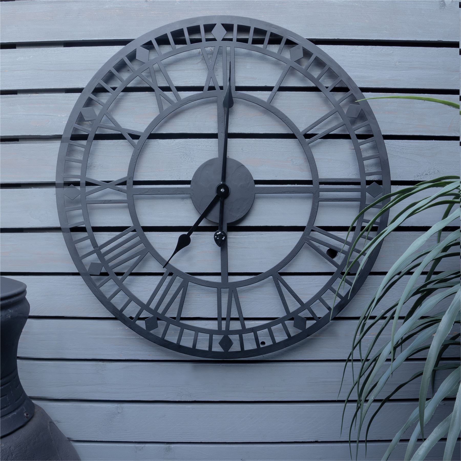 60cm 24" Large Stunning Outdoor Indoor Garden Decorative Clock Silent Running Black