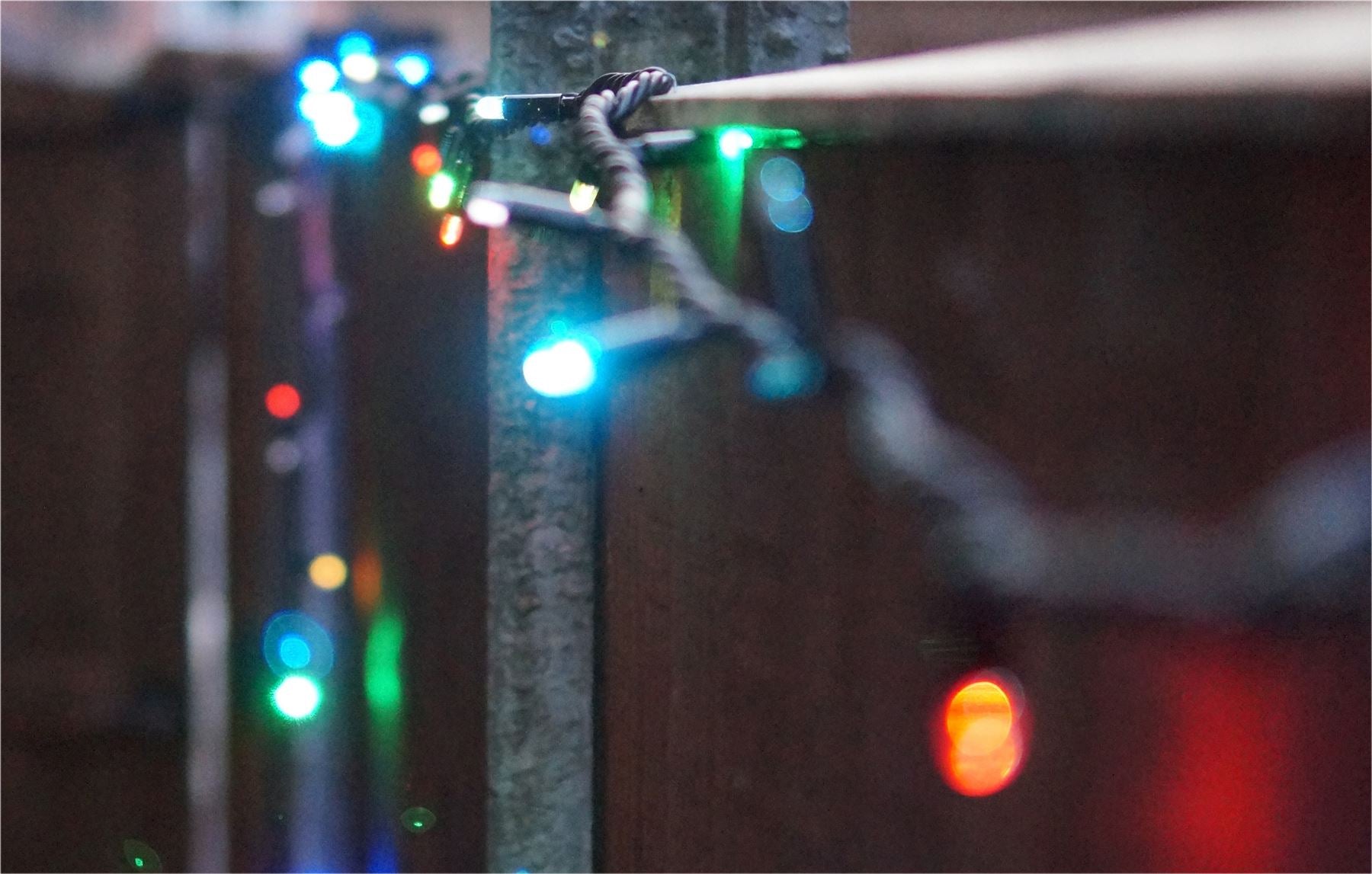 5m Easy-Connect RGB Multi Colour Changing 40 LED String Lights With Interconnectable Black Rubber Cable