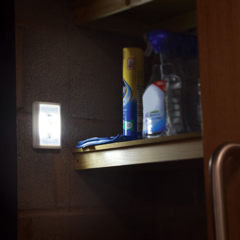 Super Bright Switch Light LED Wireless Stick Peel Magnetic | Battery Powered | Ideal for Garage / Shed / Cupboards
