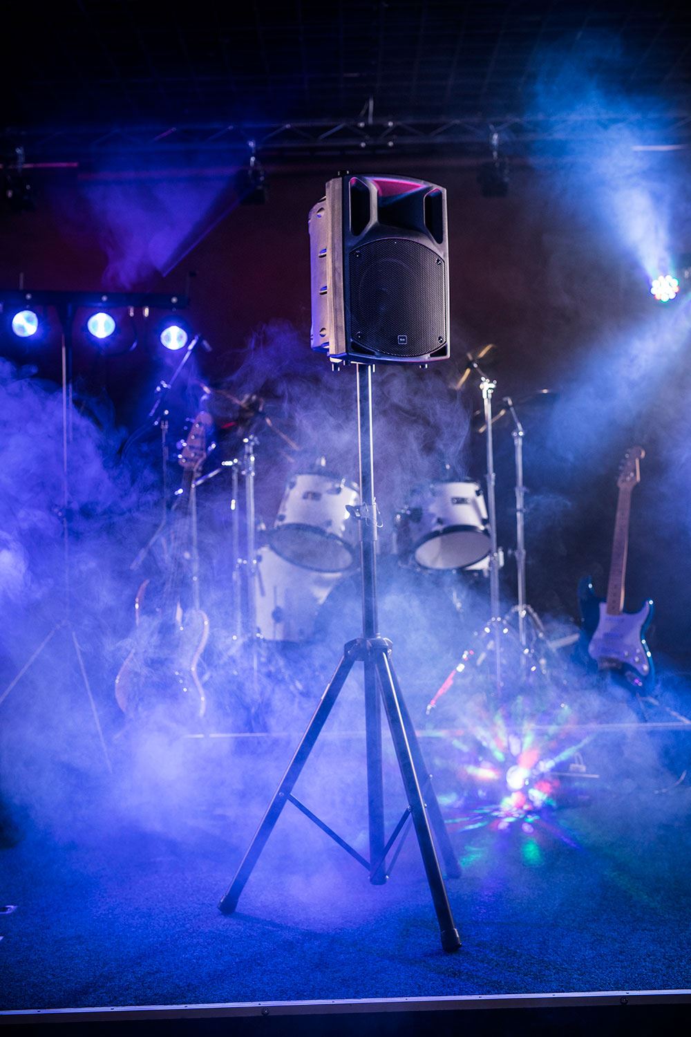 QTX QX10BT 10" 150W Powered Active Bluetooth  Speaker