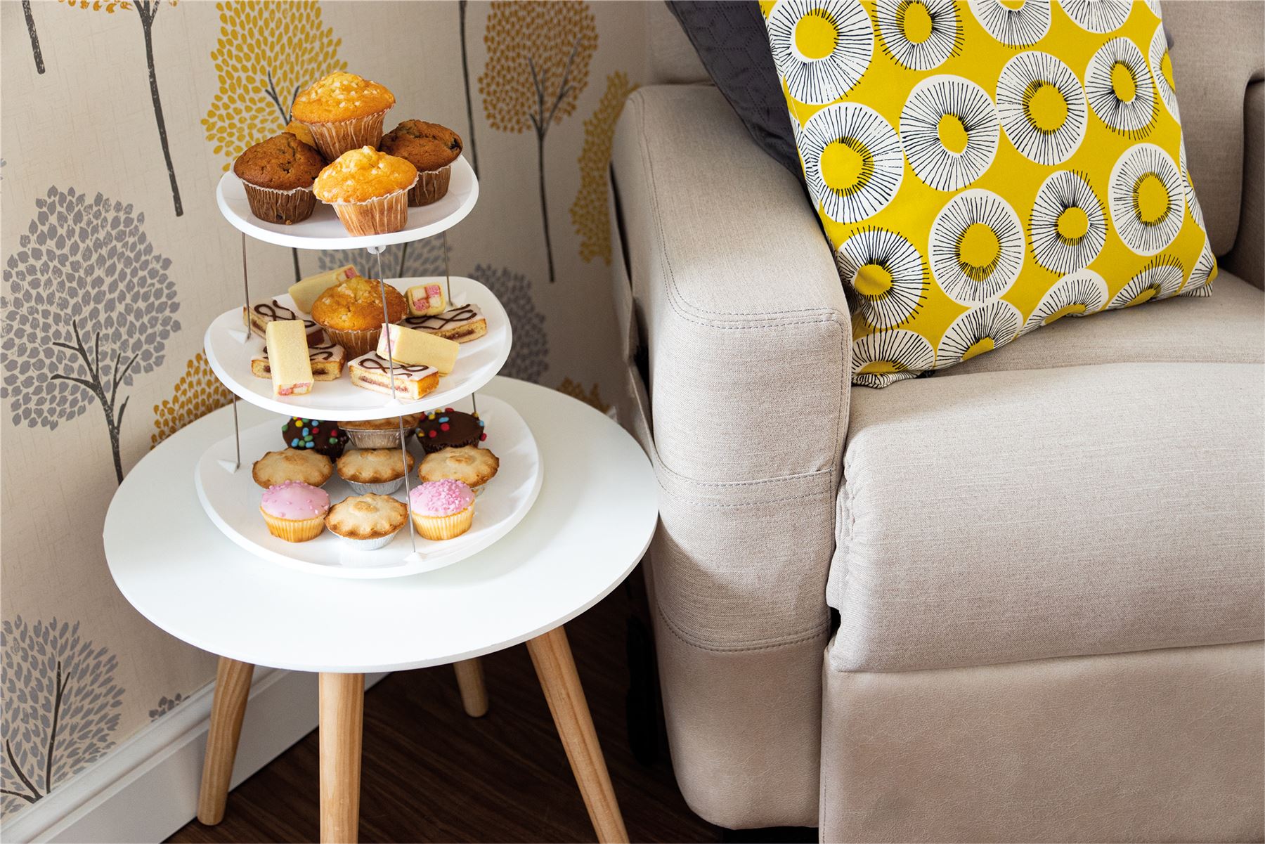 3 Tier Cake Stand Afternoon Tea Kids Party Wedding Muffin Cupcake Twist-Fold Away