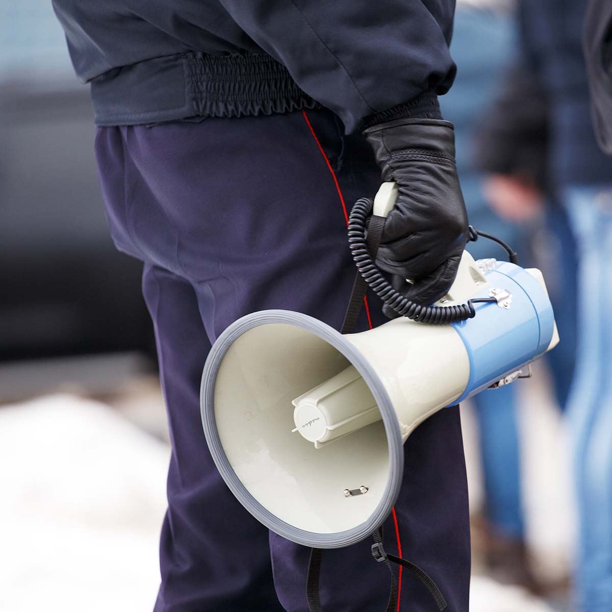 Nedis Professional 25W Super Loud Megaphone with Detachable Handheld Microphone, Built-In Siren, Adjustable Volume and Shoulder Strap